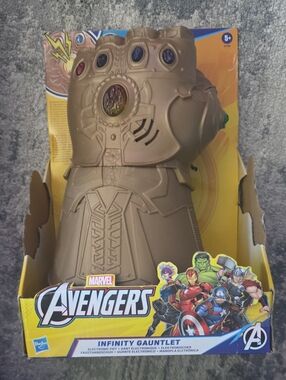 Marvel Gold Infinity Gauntlet with Multi-Colored Gems